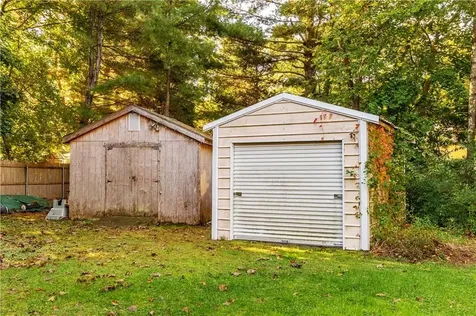 490 Sowams Road Barrington RI 02806