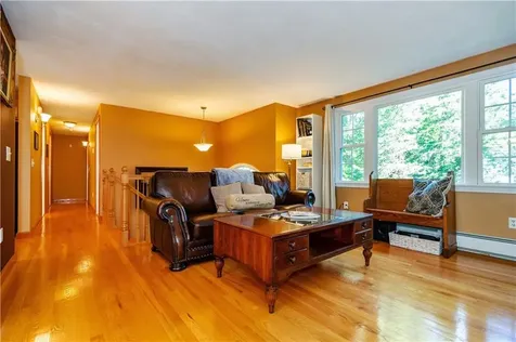 490 Sowams Road Barrington RI 02806