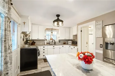 22 Kilburn Avenue Lincoln RI 02865