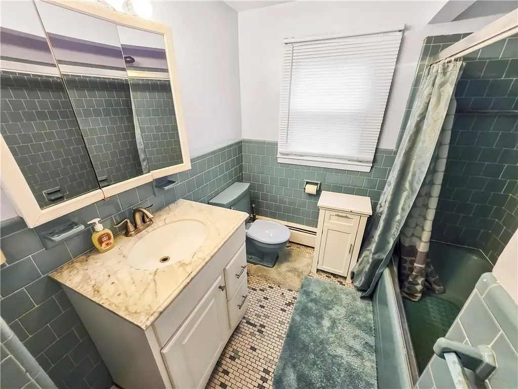 33 Melton Street Cranston RI 02920