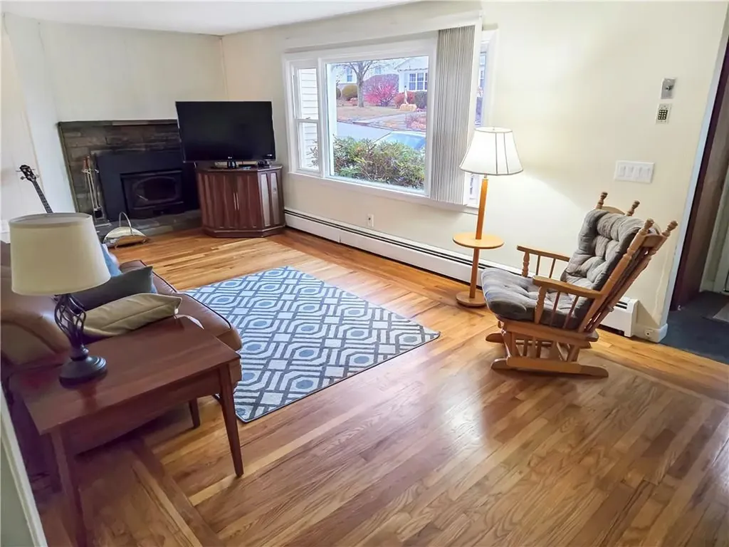 33 Melton Street Cranston RI 02920