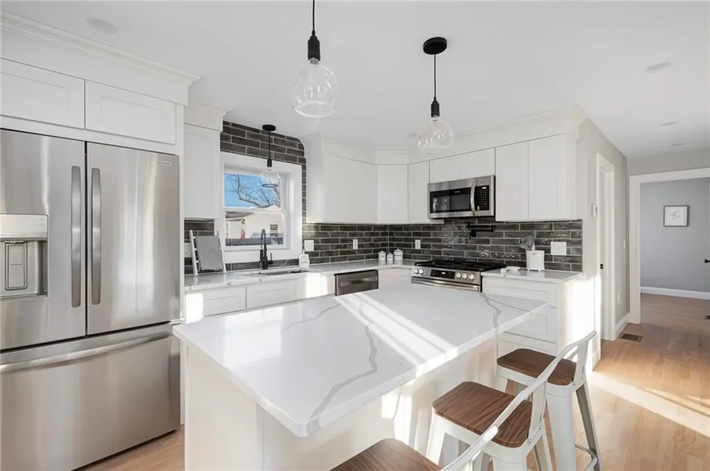 35 Montana Avenue Warwick RI 02888