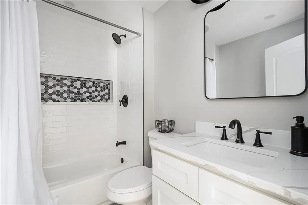35 Montana Avenue Warwick RI 02888