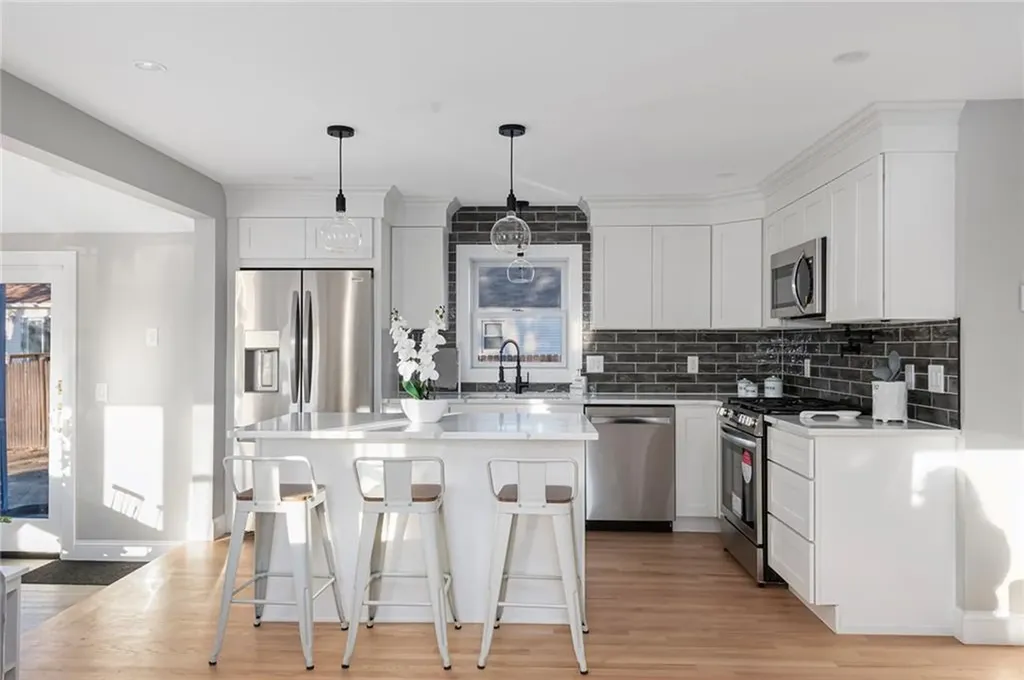 35 Montana Avenue Warwick RI 02888