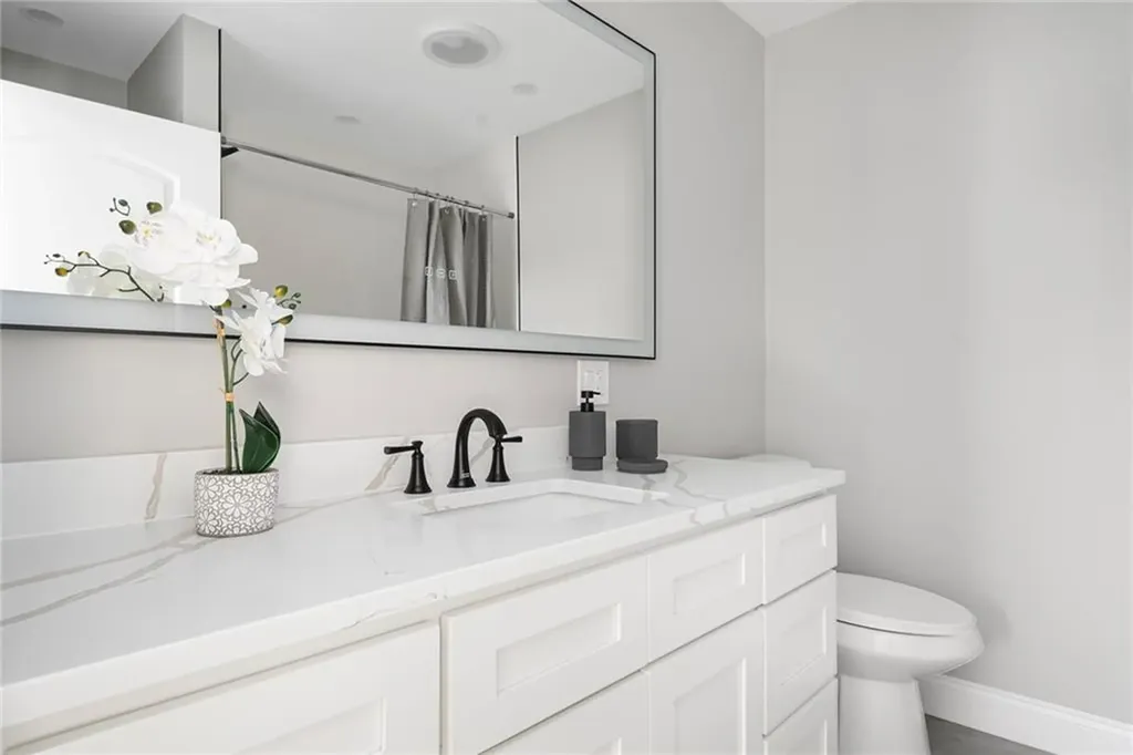 35 Montana Avenue Warwick RI 02888