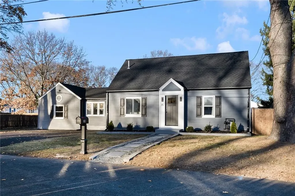 35 Montana Avenue Warwick RI 02888