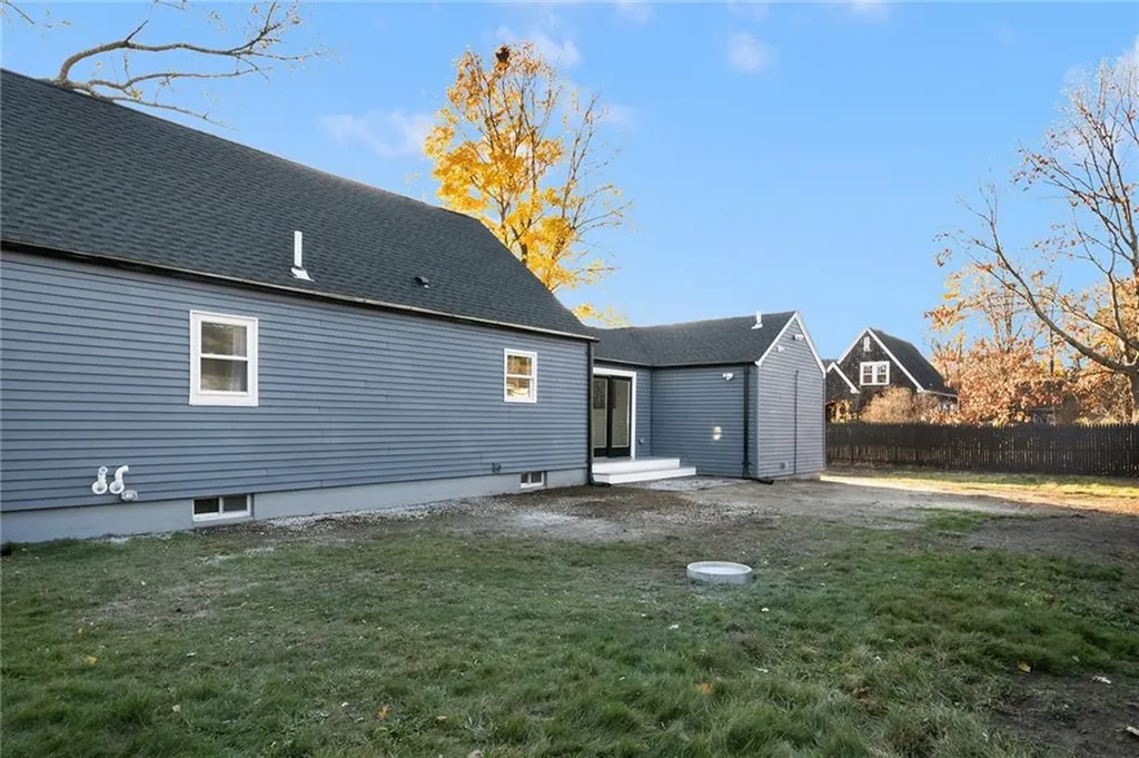 35 Montana Avenue Warwick RI 02888