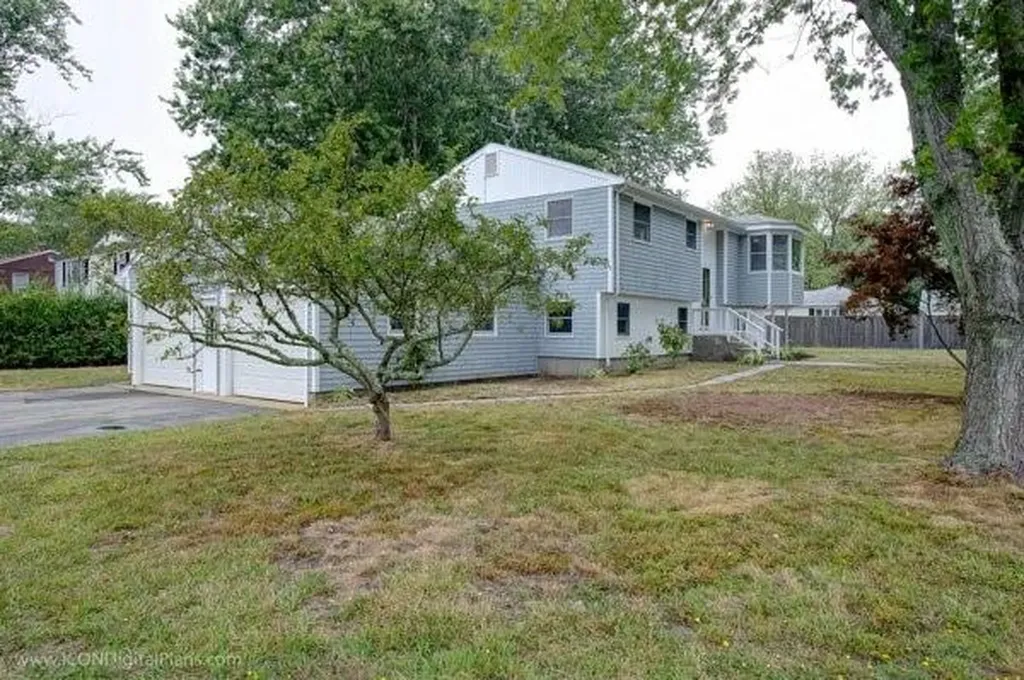 28 Reardon Drive Middletown RI 02842