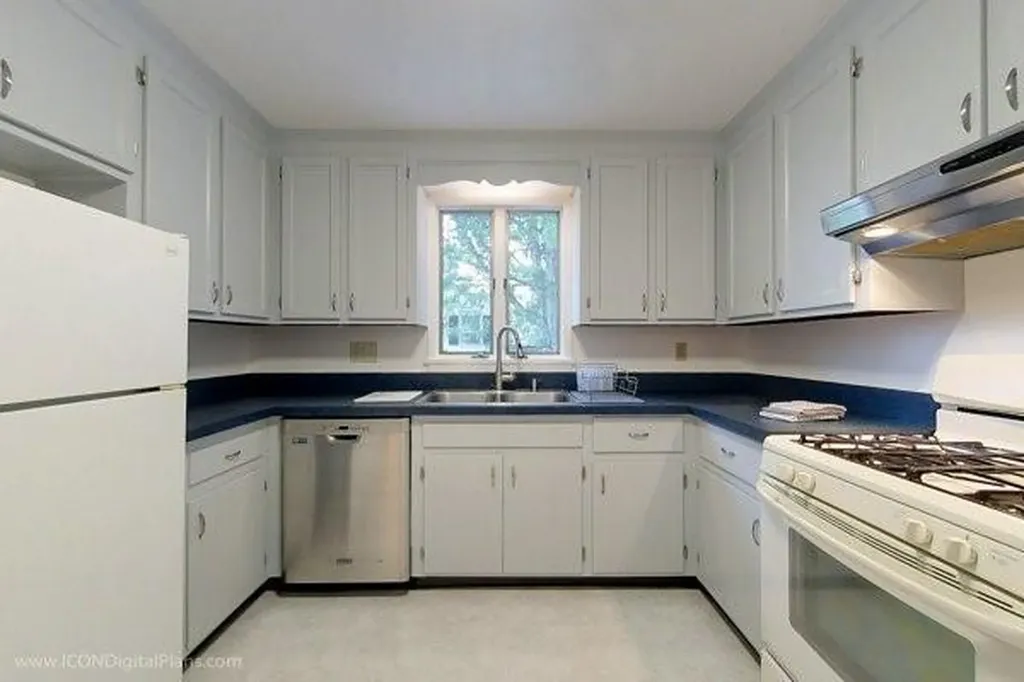 28 Reardon Drive Middletown RI 02842