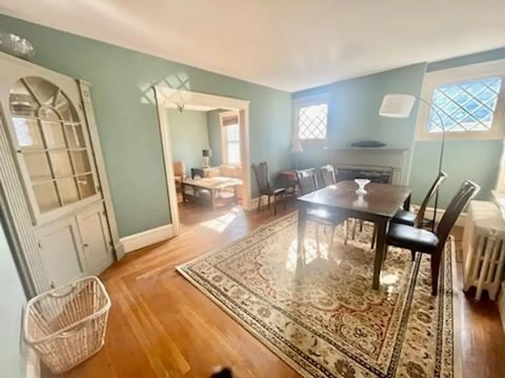 7 Yale Street Newport RI 02840
