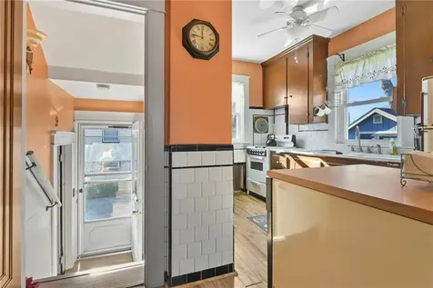 47 George Arden Avenue Warwick RI 02886