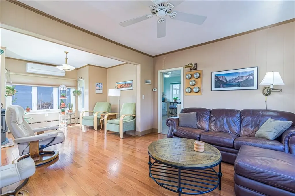 43 Chester Avenue Warwick RI 02889