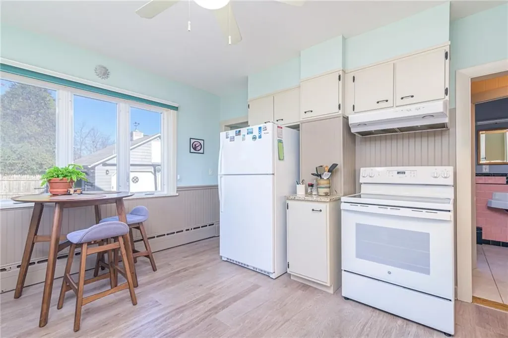 43 Chester Avenue Warwick RI 02889