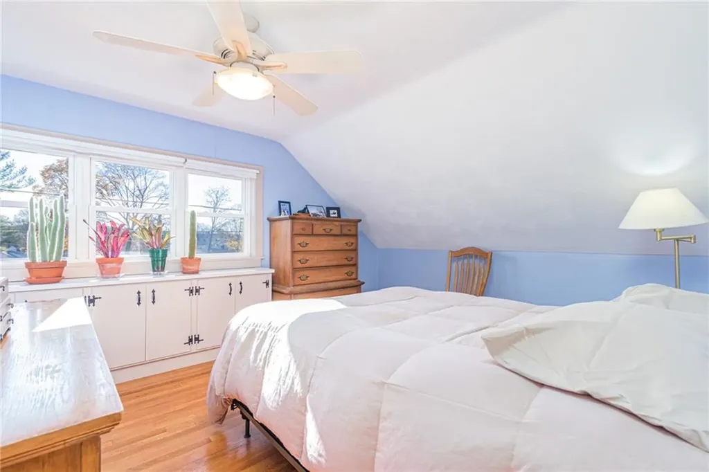 43 Chester Avenue Warwick RI 02889