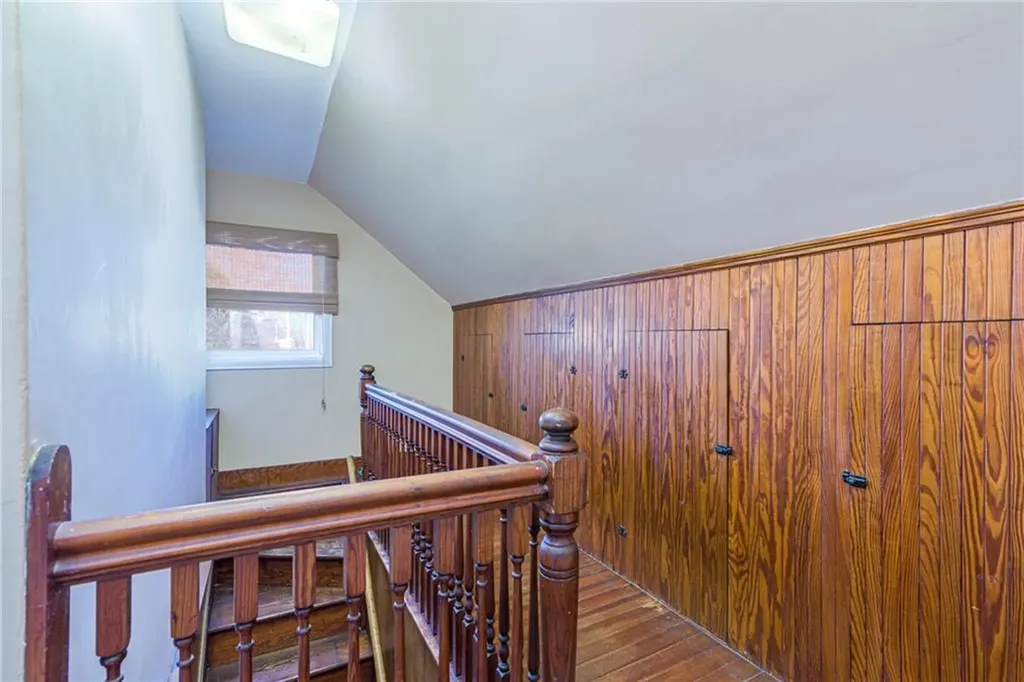 43 Chester Avenue Warwick RI 02889