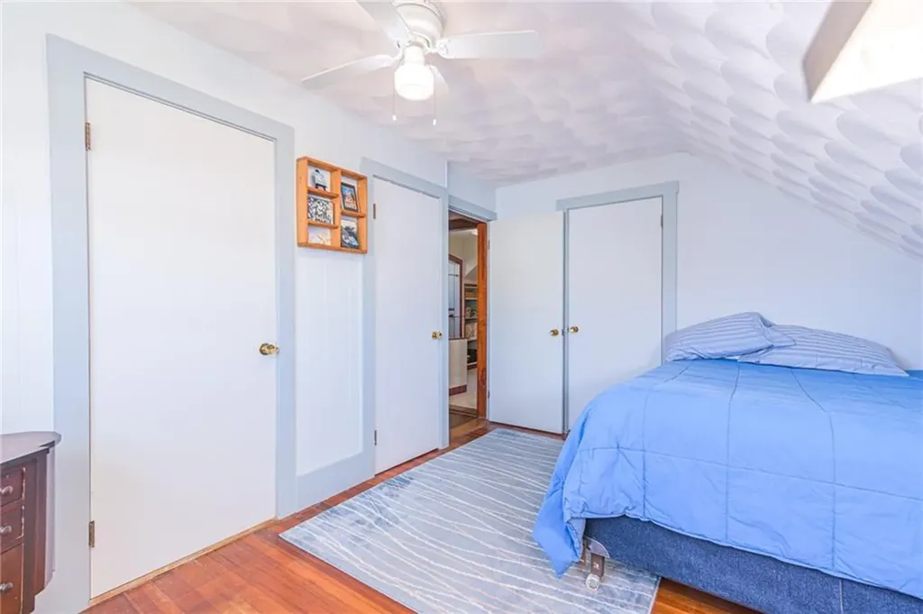 43 Chester Avenue Warwick RI 02889