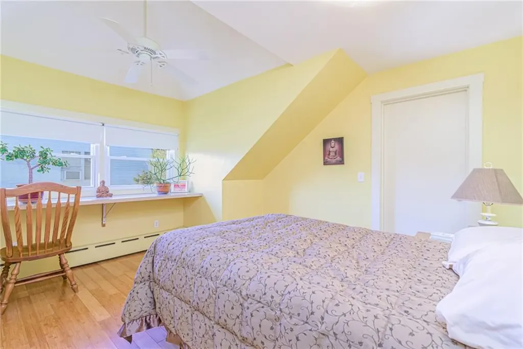 43 Chester Avenue Warwick RI 02889
