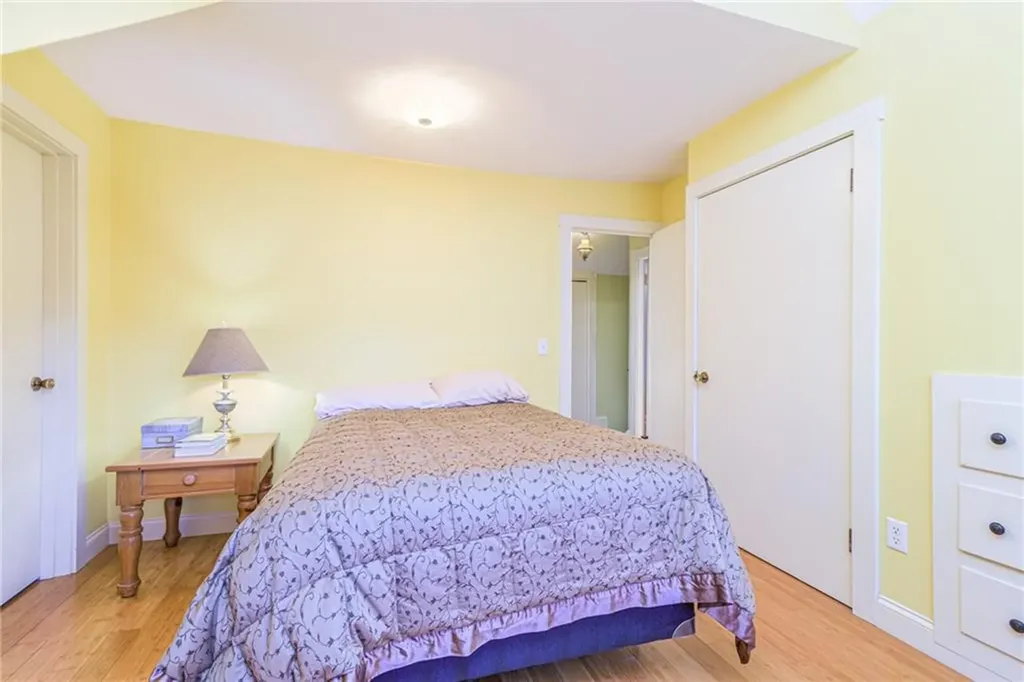 43 Chester Avenue Warwick RI 02889