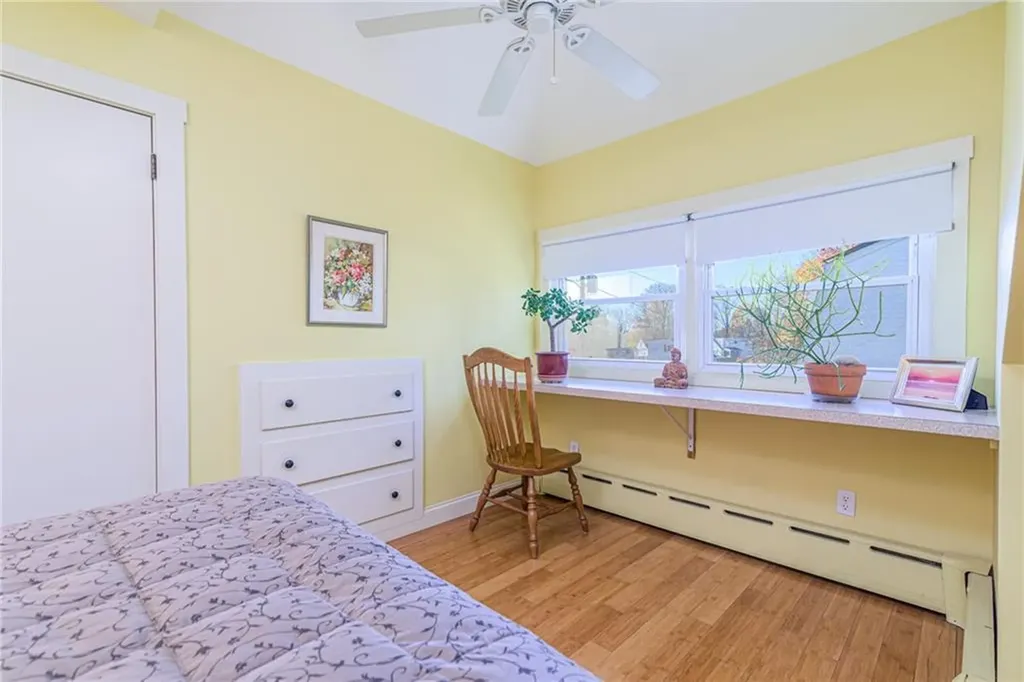 43 Chester Avenue Warwick RI 02889