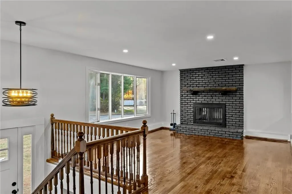 39 Circlewood Drive Coventry RI 02816