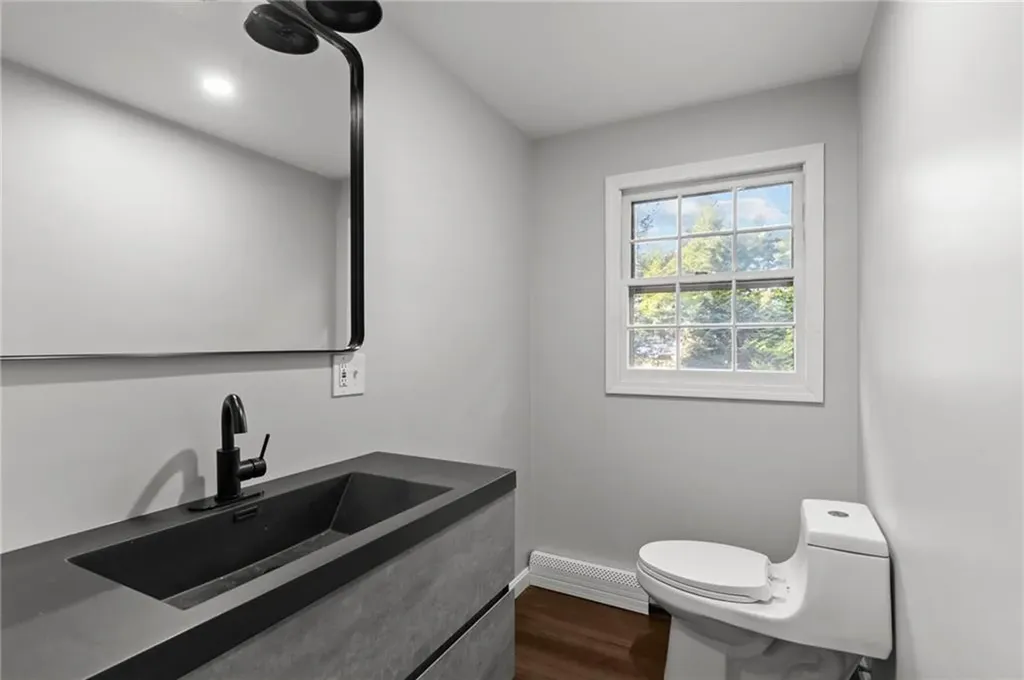 39 Circlewood Drive Coventry RI 02816