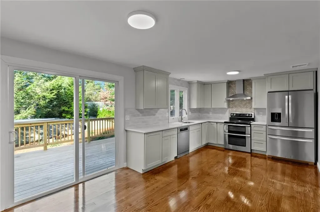 39 Circlewood Drive Coventry RI 02816