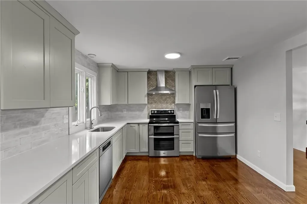 39 Circlewood Drive Coventry RI 02816