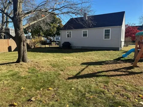 33 Greenpost Lane Warwick RI 02889