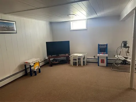 33 Greenpost Lane Warwick RI 02889