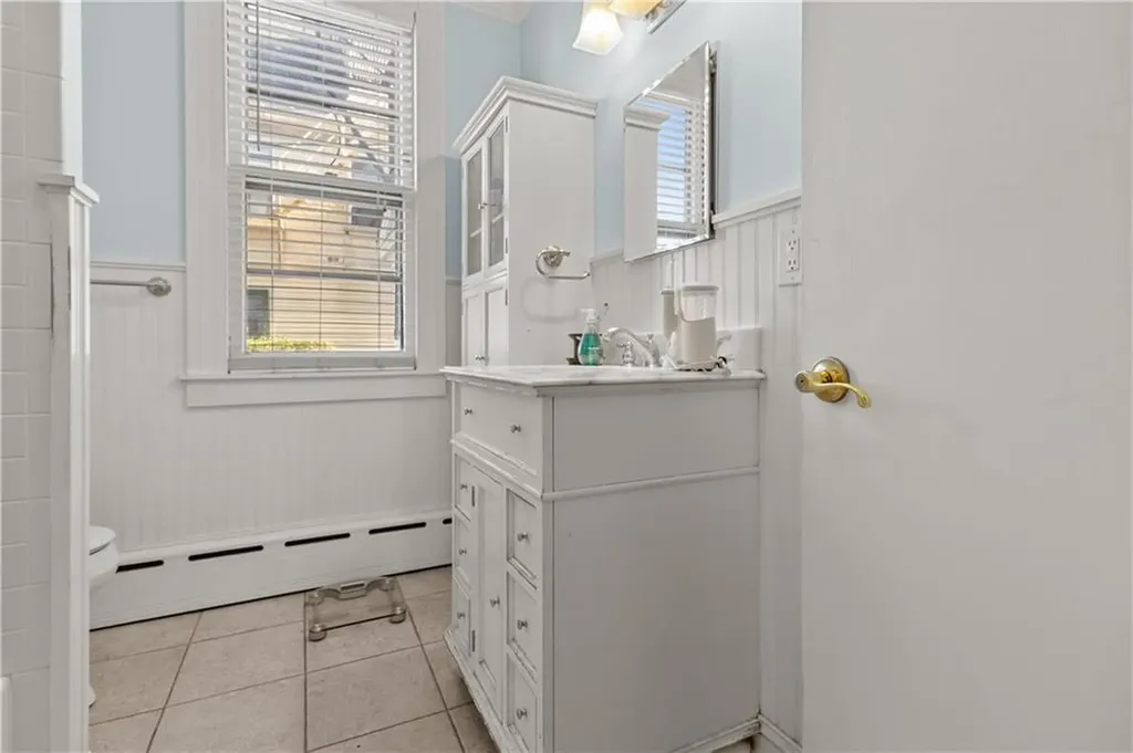 22 Rhode Island Avenue Newport RI 02840