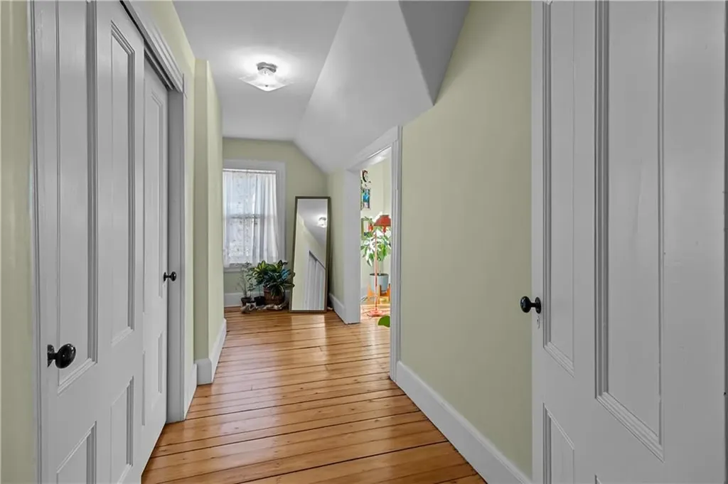22 Rhode Island Avenue Newport RI 02840