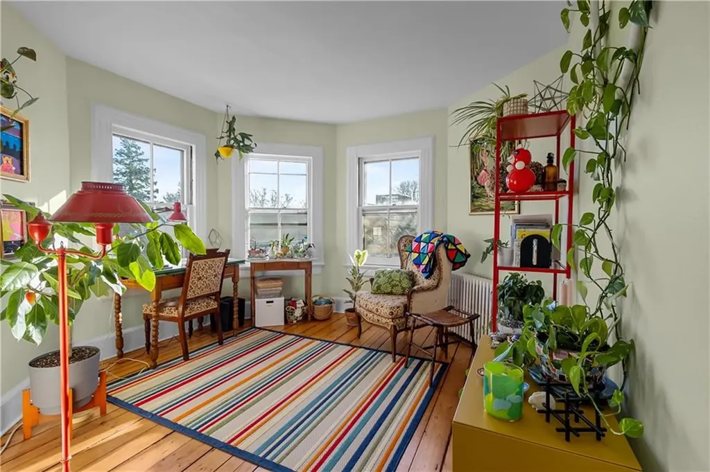 22 Rhode Island Avenue Newport RI 02840