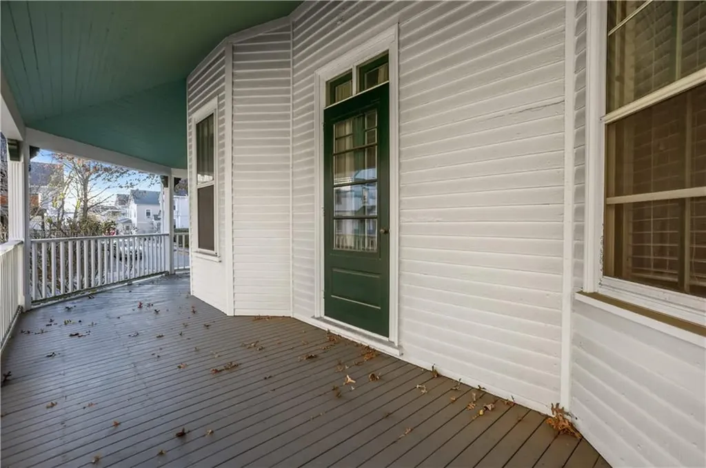 22 Rhode Island Avenue Newport RI 02840