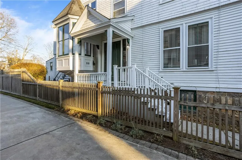22 Rhode Island Avenue Newport RI 02840