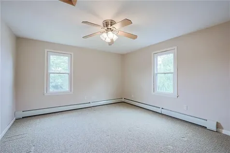 8 Evie Drive Warren RI 02885