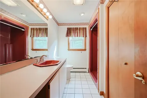 8 Evie Drive Warren RI 02885