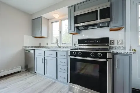 8 Evie Drive Warren RI 02885