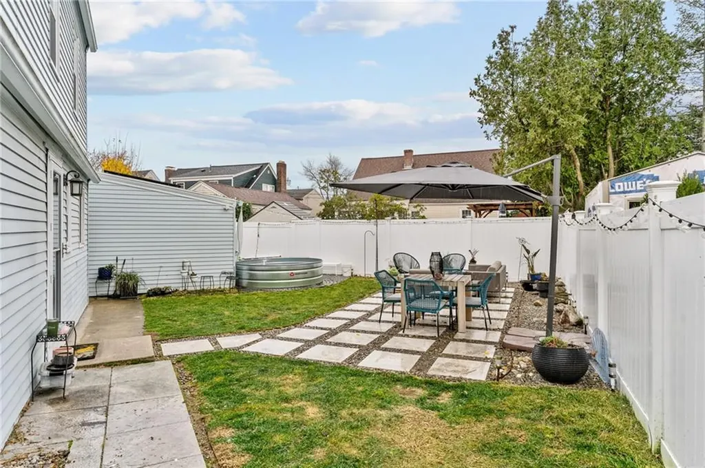 31 Intervale Road Cranston RI 02910