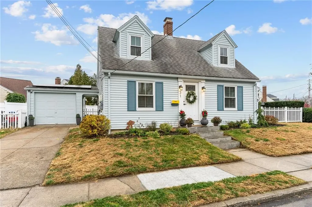 31 Intervale Road Cranston RI 02910