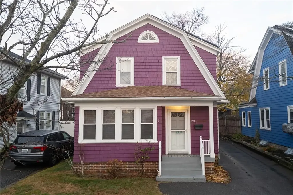 52 Lyndon Road Cranston RI 02905