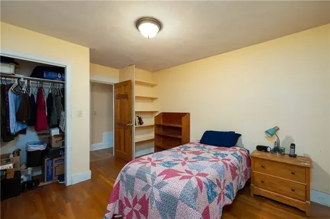 52 Lyndon Road Cranston RI 02905