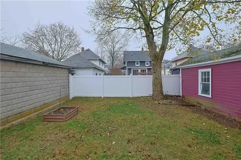 52 Lyndon Road Cranston RI 02905