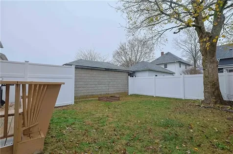 52 Lyndon Road Cranston RI 02905