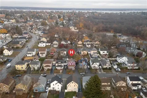 52 Lyndon Road Cranston RI 02905