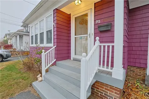 52 Lyndon Road Cranston RI 02905