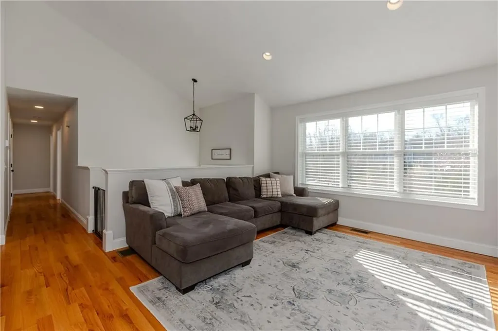 13 Carltons Trail Smithfield RI 02917