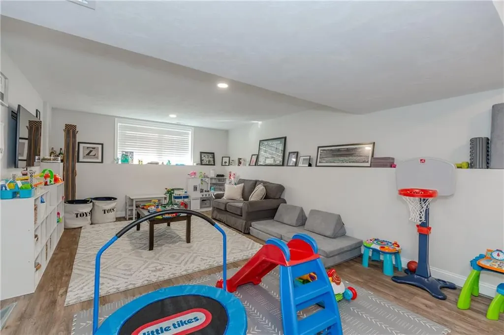 13 Carltons Trail Smithfield RI 02917