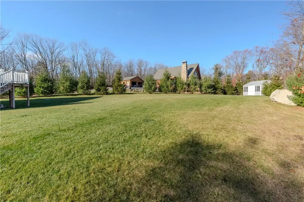 13 Carltons Trail Smithfield RI 02917