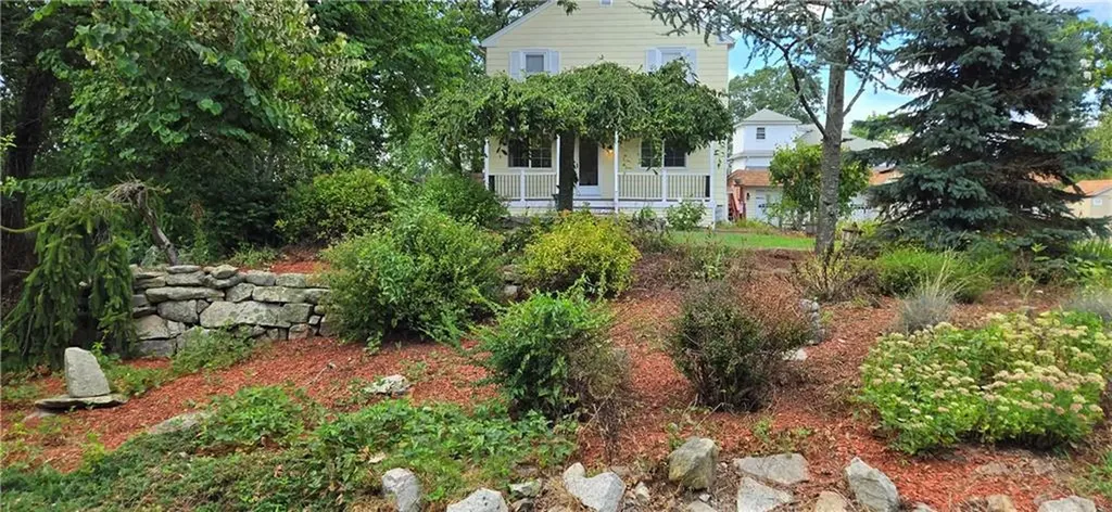 24 Arthur Avenue Woonsocket RI 02895