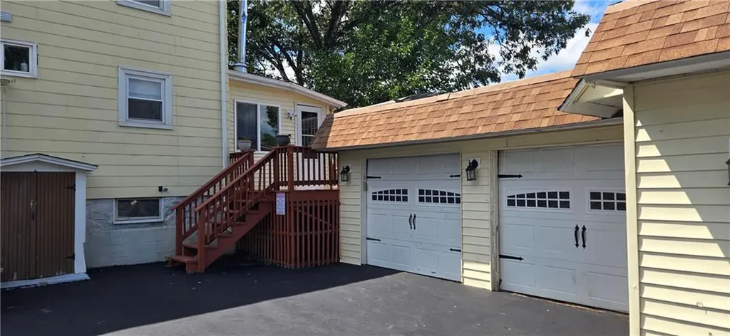 24 Arthur Avenue Woonsocket RI 02895